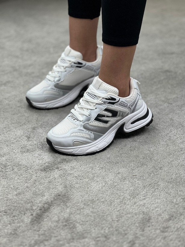 کتونی new balance کتونی زنانه نیوبالانس